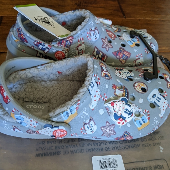 Disney Parks Mickey Holiday Crocs 2021 - Size W7/M5 - Picture 11 of 12